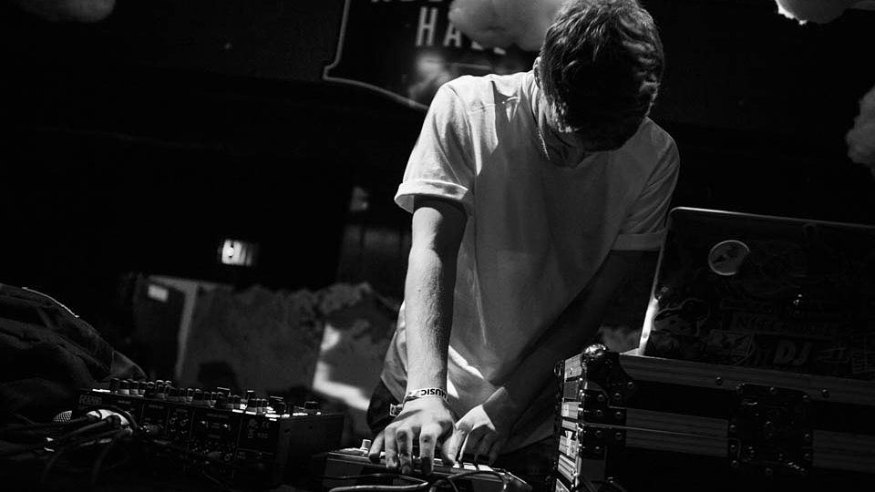 Ryan-Hemsworth-Featured-Image